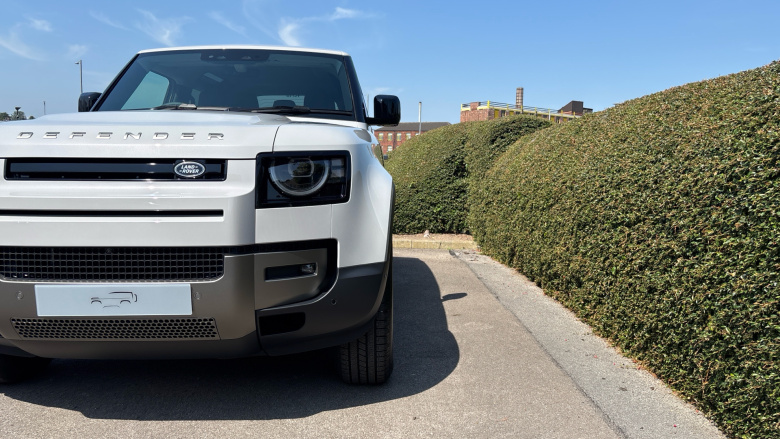 Land Rover Defender 3.0 D250 S 90 3dr Auto Diesel Estate
